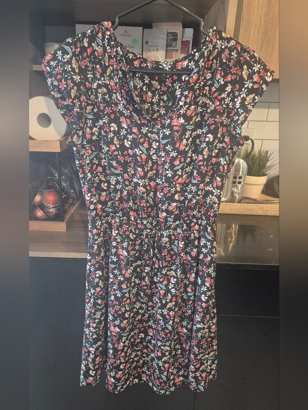 Reitmans Black Floral Tie-Waist Casual Dress